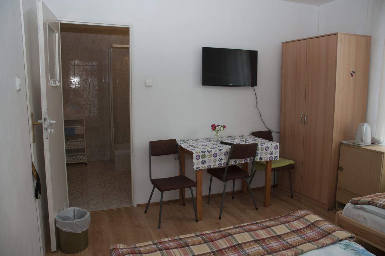 Apartament I Pokoje Aura Dom Wczasowy Darlowko Bagian luar foto